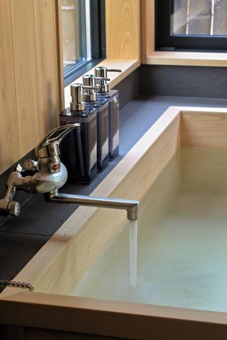 Hinoki No Ie - Cottage With Natural Hot Spring In A Cypress Bathtub Shika Extérieur photo